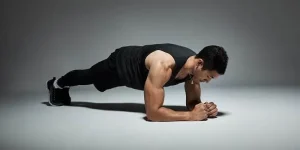 پلانک (Plank) برای تقویت عضلات کمر