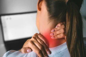 حرکات اصلاحی در فیزیوتراپی گردن