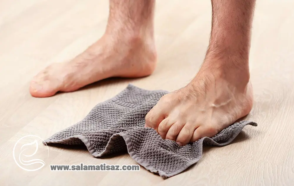 تمرین حوله برای کف پای صاف